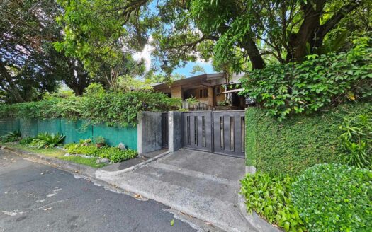 La Vista 4BR House for Sale with 1,234 sqm Lot | ₱185.1M | DS88-003840