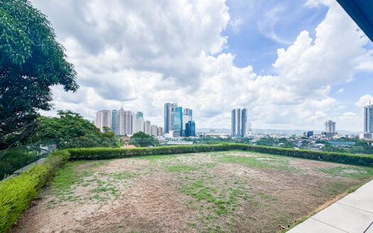White Plains Village QC | 4BR Luxury Modern Home w/ Elevator & Pool | ₱295M | DS88-004086