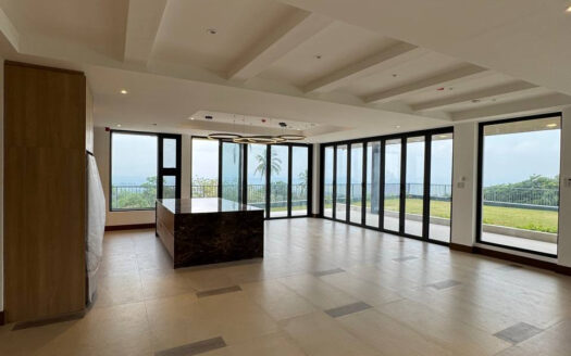 Lakeview Heights Tagaytay | 5BR Luxury Home with Taal & Golf Course Views | ₱120M | DS88-004159